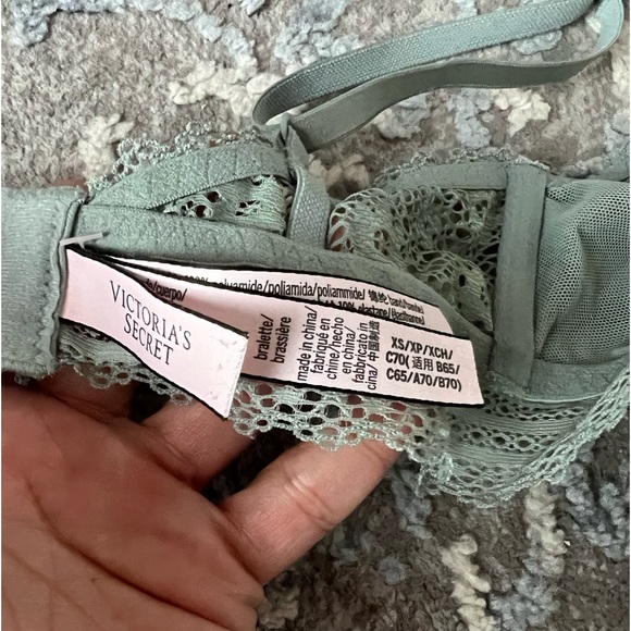Victoria’s Secret Light Green Lace Bralette Size XS - Picture 4 of 4